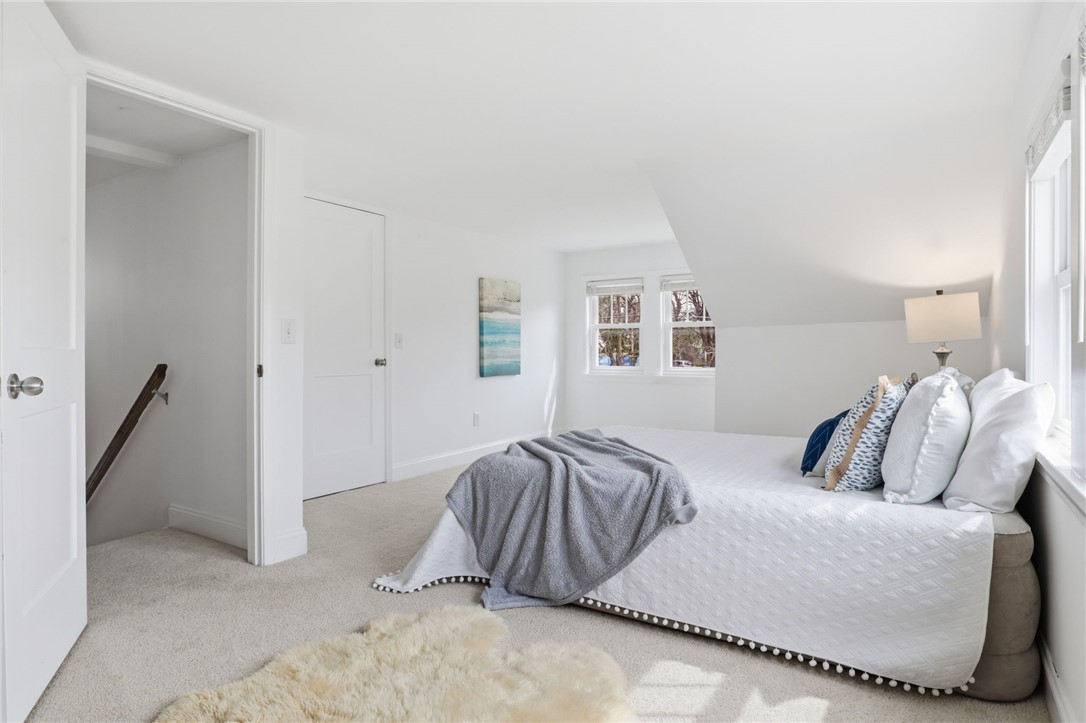 105 Hogan Road Perinton, NY 14450 - Photo 25 of 47