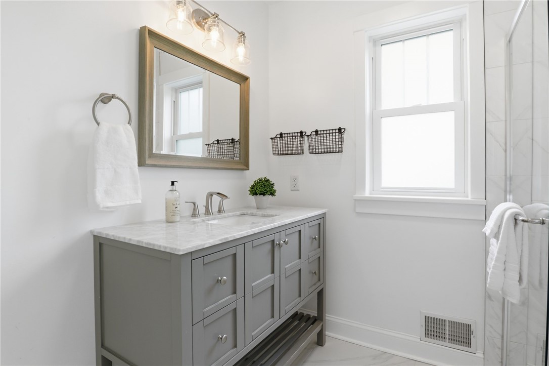 105 Hogan Road Perinton, NY 14450 - Photo 26 of 47