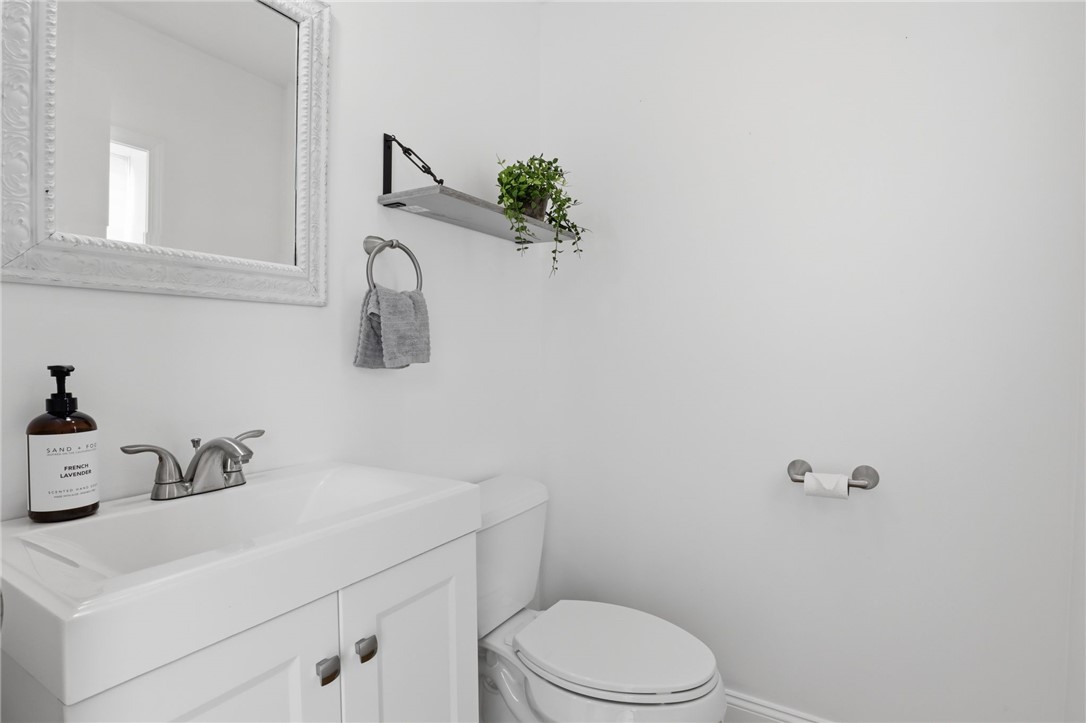 105 Hogan Road Perinton, NY 14450 - Photo 28 of 47