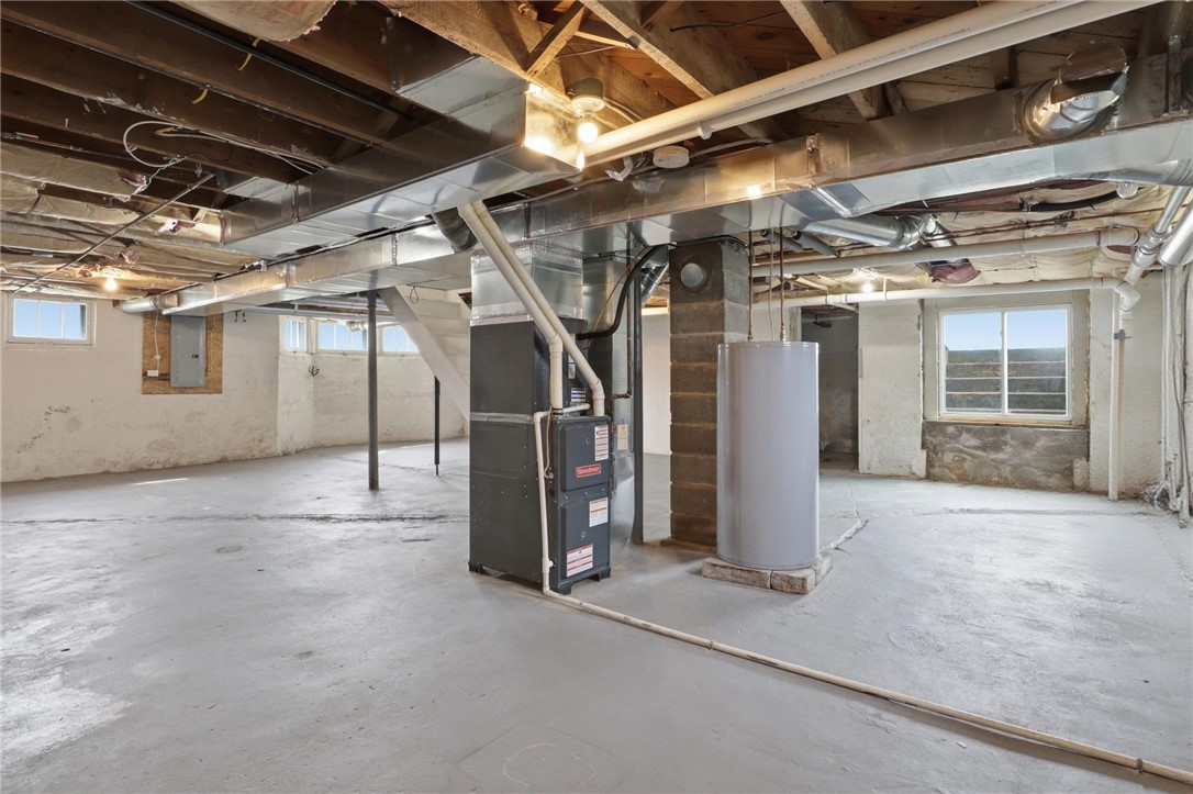 105 Hogan Road Perinton, NY 14450 - Photo 34 of 47