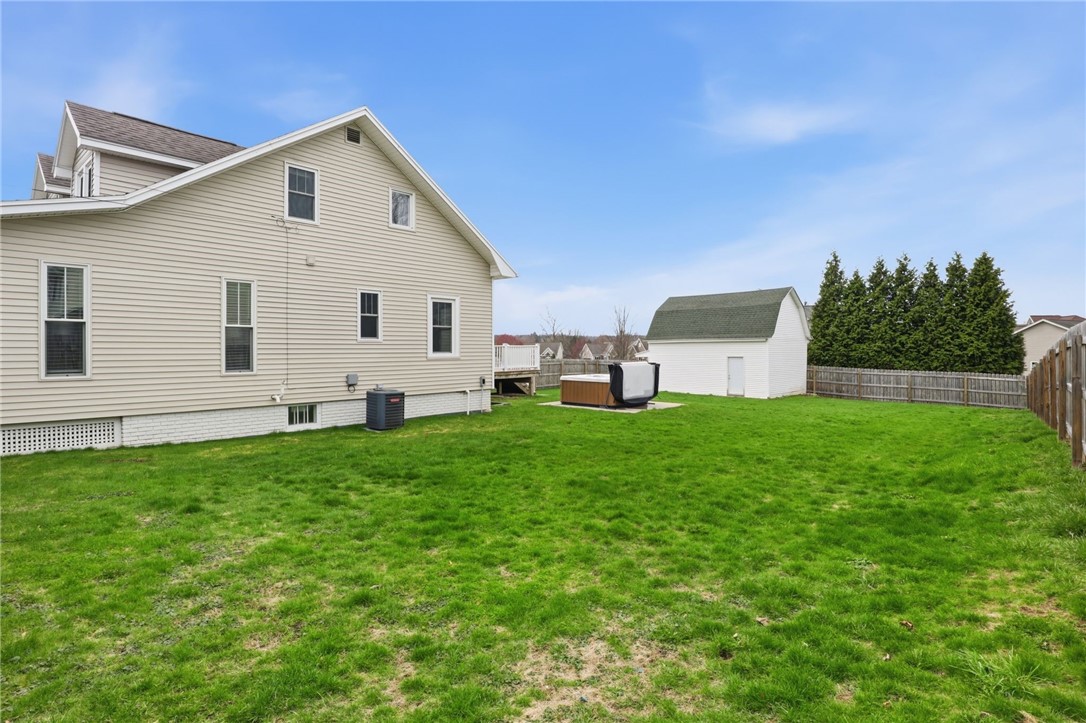 105 Hogan Road Perinton, NY 14450 - Photo 41 of 47