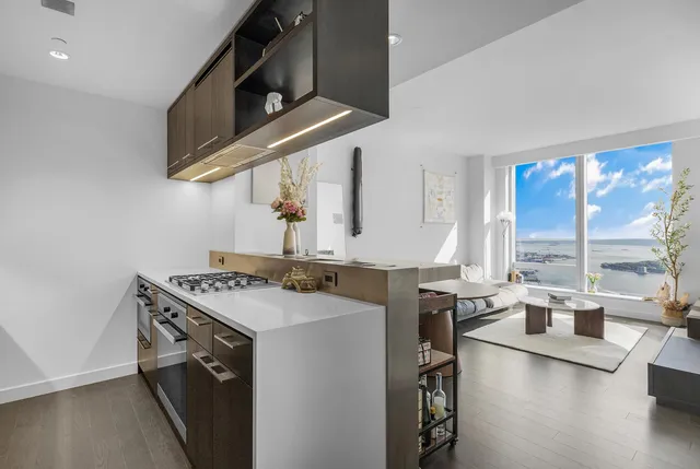 $1,600,000 | 252 South Street, Unit 73K | Two Bridges