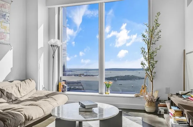 $1,600,000 | 252 South Street, Unit 73K | Two Bridges