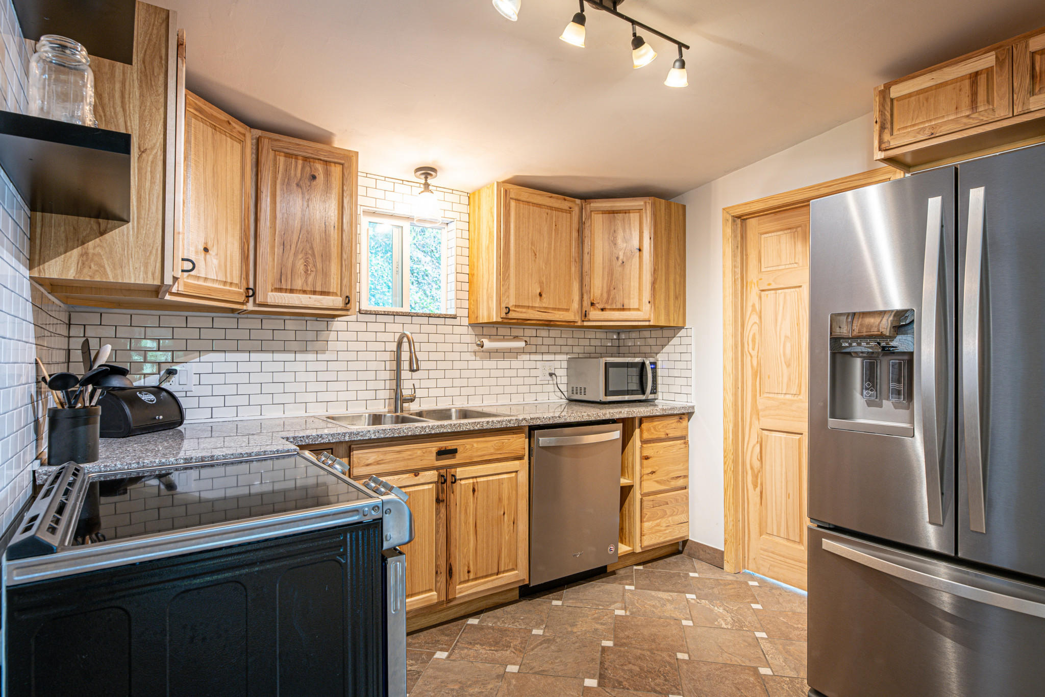 8922 Pedigo Road Powell, TN 37849 - Photo 15 of 30 15 16989-6088b2582b8ef