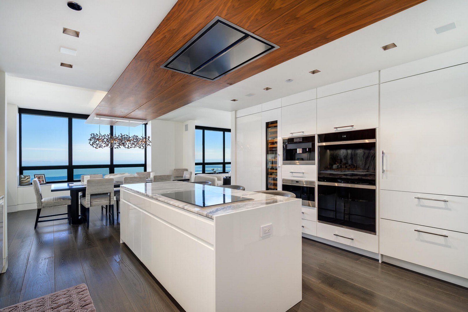 180 East Pearson Street, Unit 5804 Chicago, IL 60611 - Photo 16 of 36