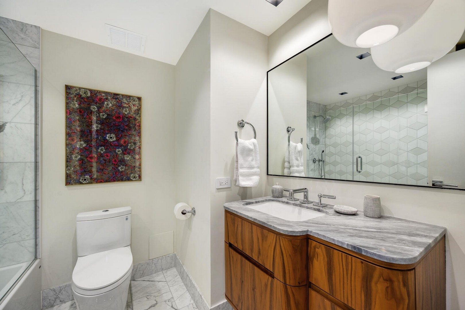 180 East Pearson Street, Unit 5804 Chicago, IL 60611 - Photo 27 of 36