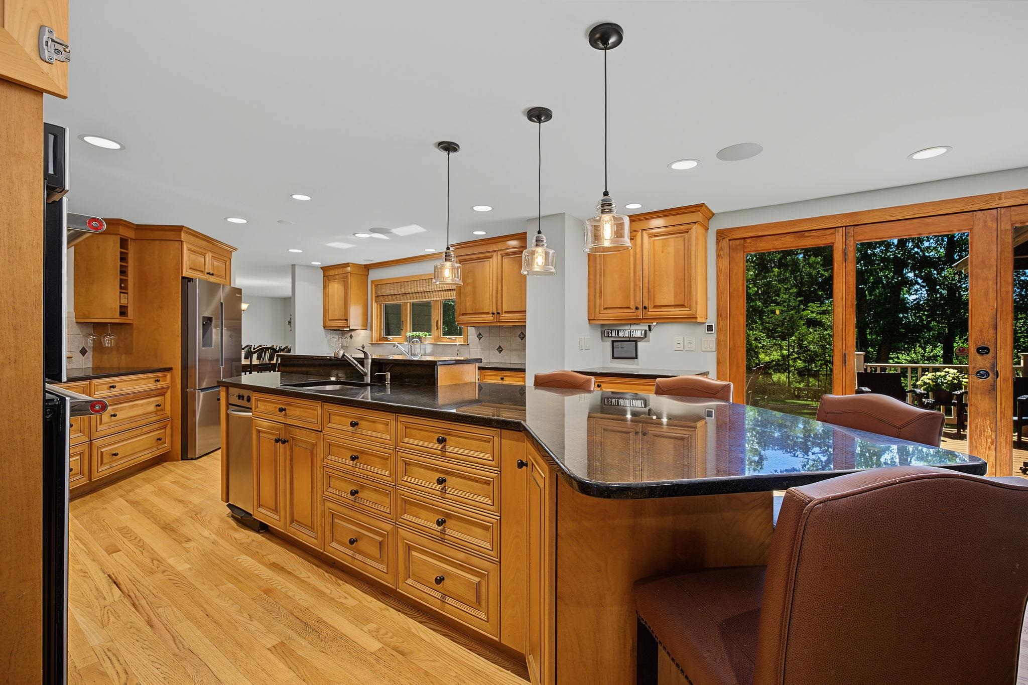 17 Galway Road Windham, NH 03087 - Photo 3 of 60 Gallery Image 3