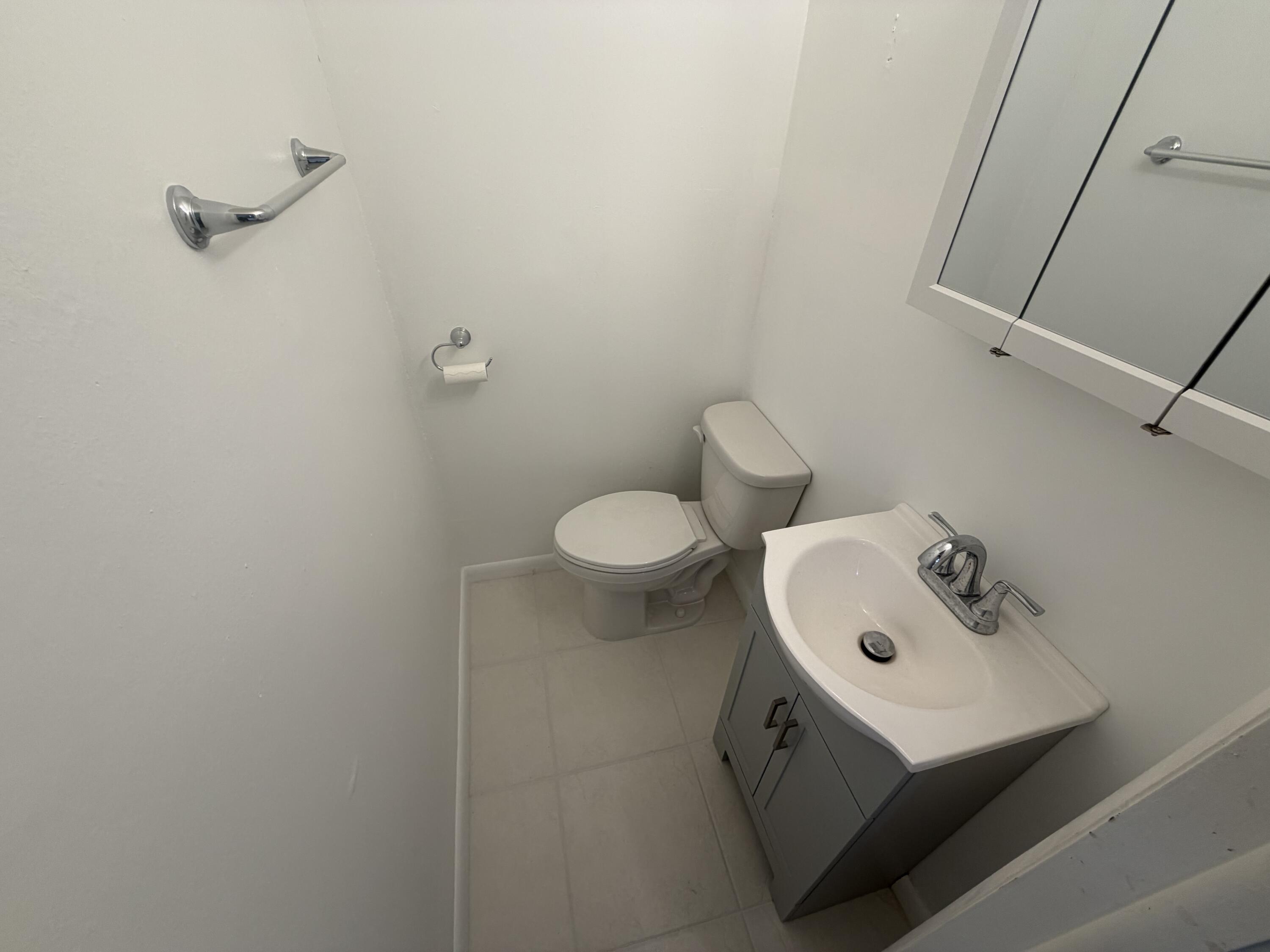 650 Southwest 2nd Avenue, Unit 248E Boca Raton, FL 33432 - Photo 8 of 23 IMG_4405