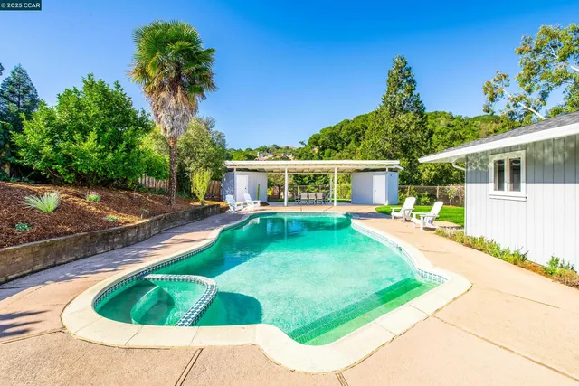 $2,495,000 | 1600 Shangri La Court, Lafayette, CA 94549