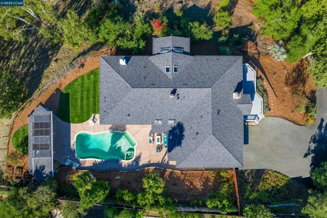$2,495,000 | 1600 Shangri La Court, Lafayette, CA 94549