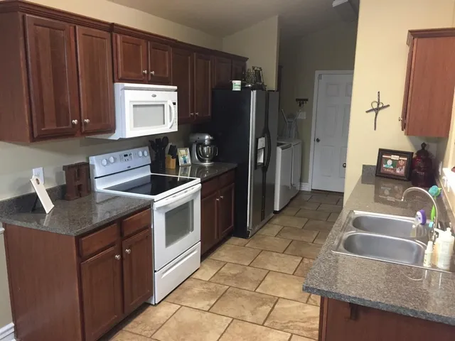 $1,750 | 6550 85th Street, Lubbock, TX 79424