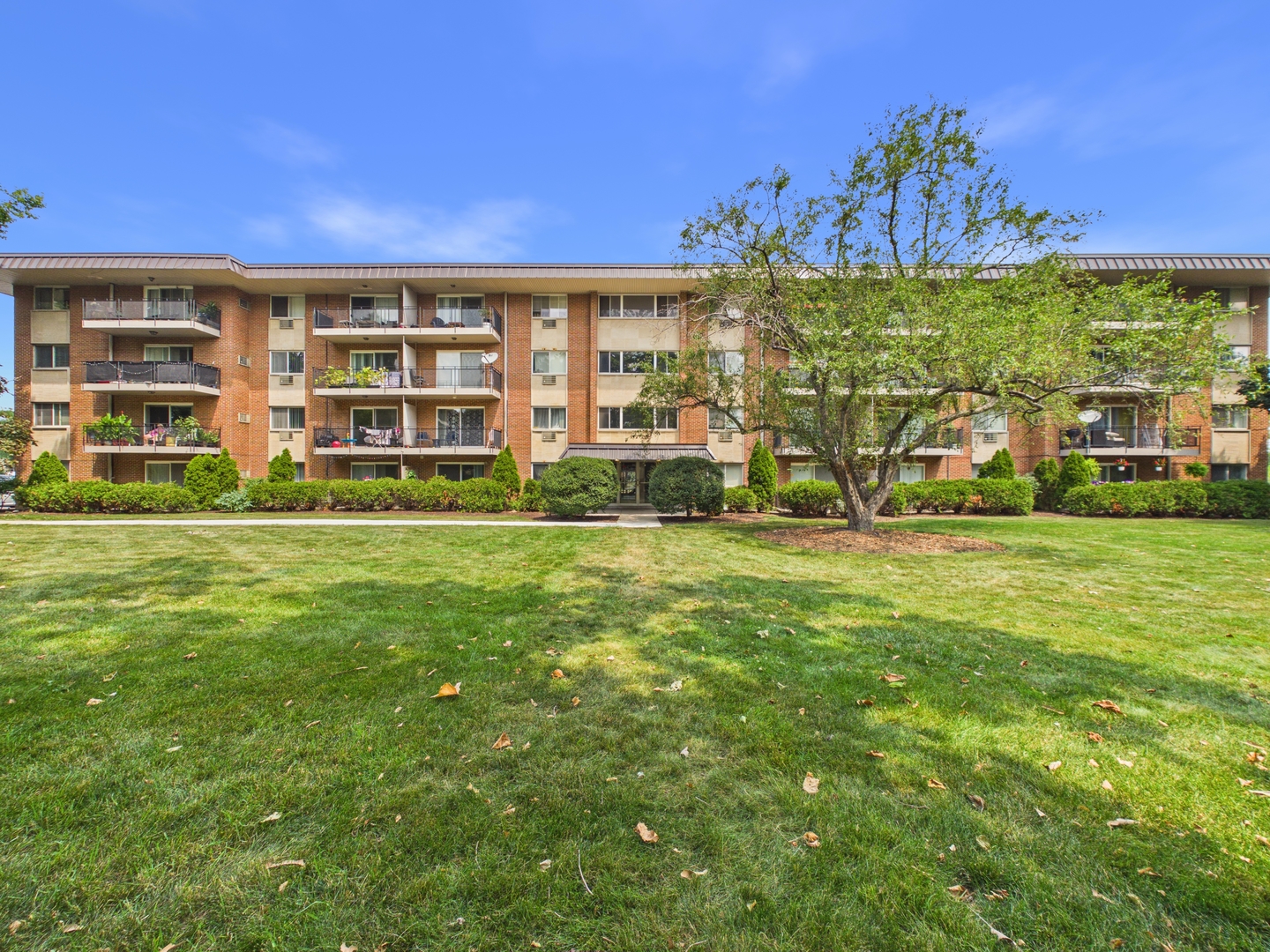 2210 South Goebbert Road, Unit 226 Arlington Heights, IL 60005 - Photo 46 of 47 Gallery Image 46