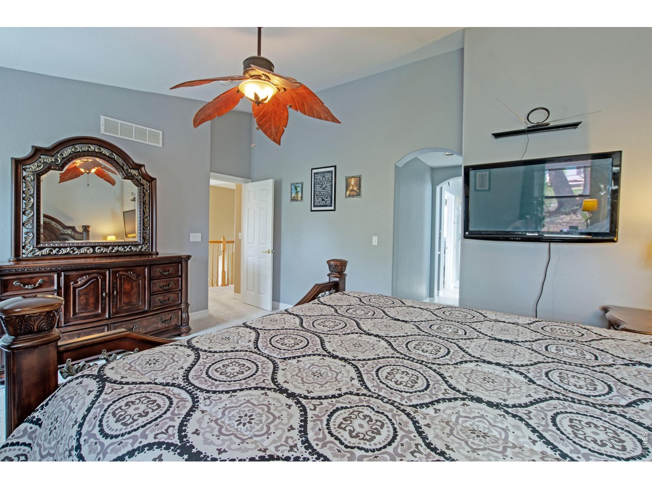 615 Americana Road Longmont, CO 80504 - Photo 25 of 47 Primary suite