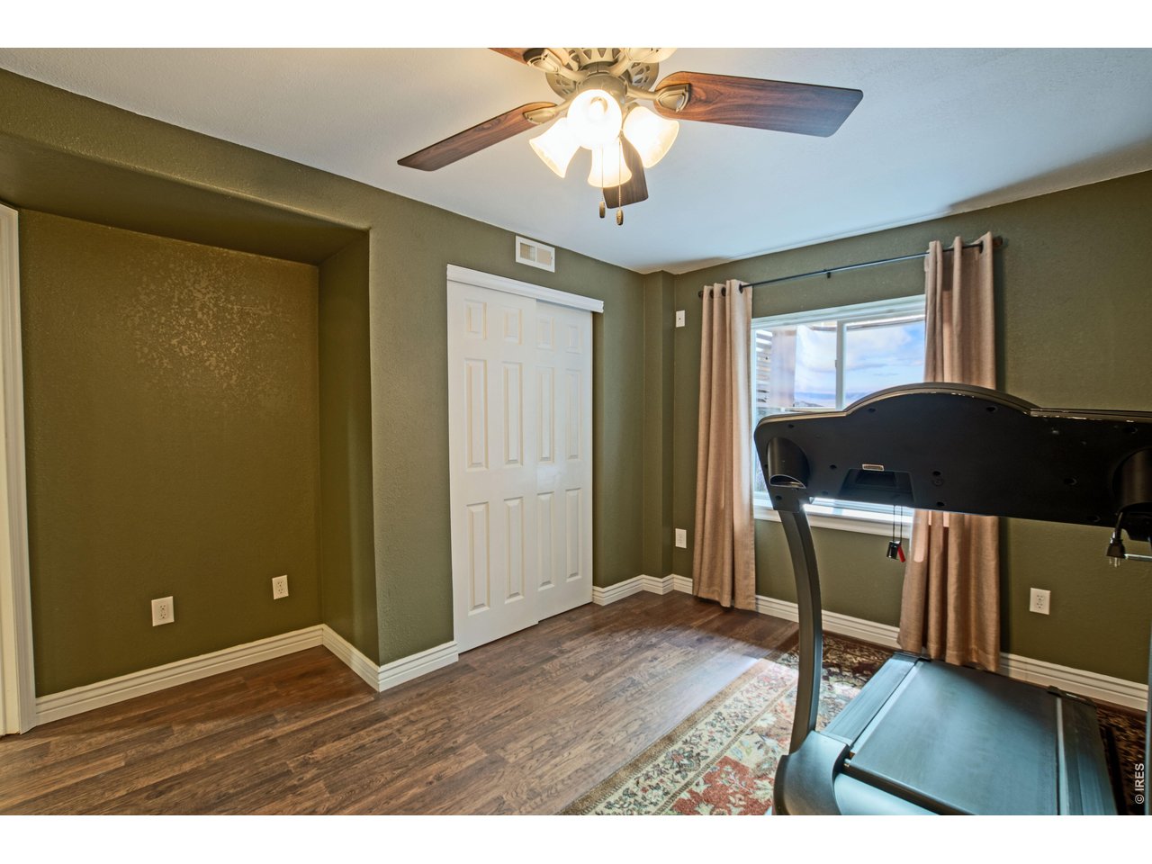 615 Americana Road Longmont, CO 80504 - Photo 37 of 47 Basement Bedroom