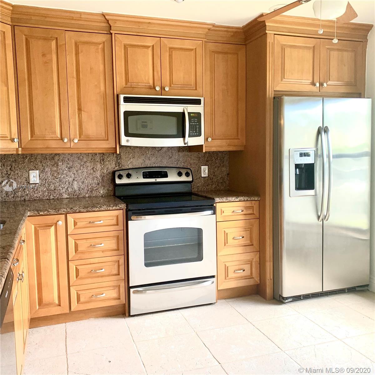 7482 Champagne Place Boca Raton, FL 33433 - Photo 5 of 15