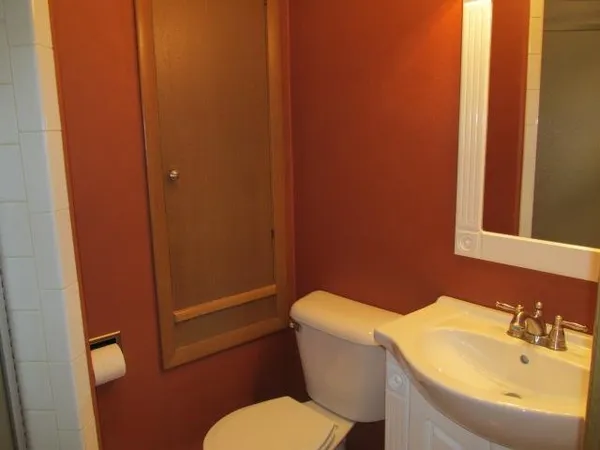 $240,000 | 2337 North Lynn Avenue, Freeport, IL 61032