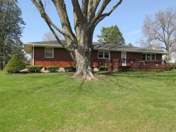 $240,000 | 2337 North Lynn Avenue, Freeport, IL 61032