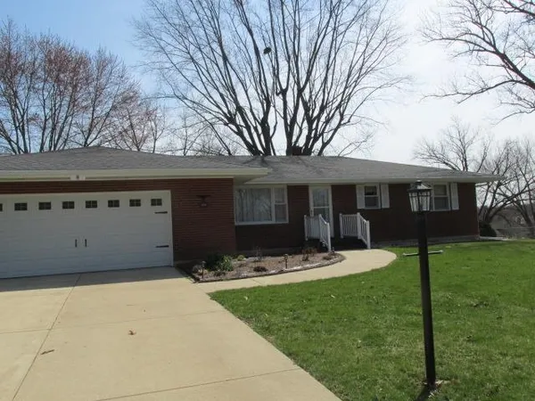 $240,000 | 2337 North Lynn Avenue, Freeport, IL 61032