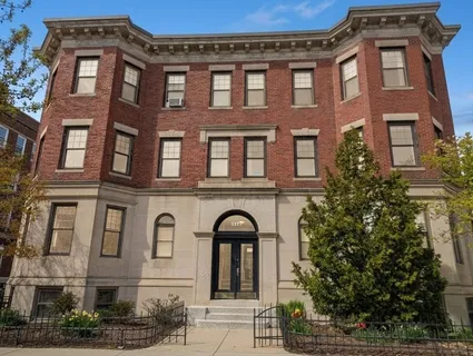 $560,000 | 1177 Commonwealth Avenue, Unit 6, Boston, MA 02134