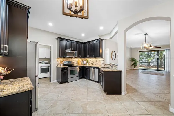 $465,000 | 2527 Silverback Court, Palm Harbor, FL 34684