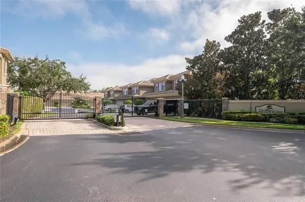 $465,000 | 2527 Silverback Court, Palm Harbor, FL 34684