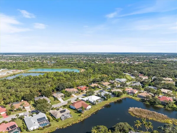 $699,000 | 4565 Deer Creek Boulevard, Sarasota, FL 34238
