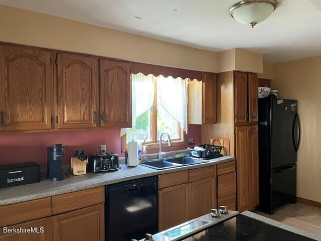 118 Winesap Road Pittsfield, MA 01201 - Photo 5 of 40 kitchen