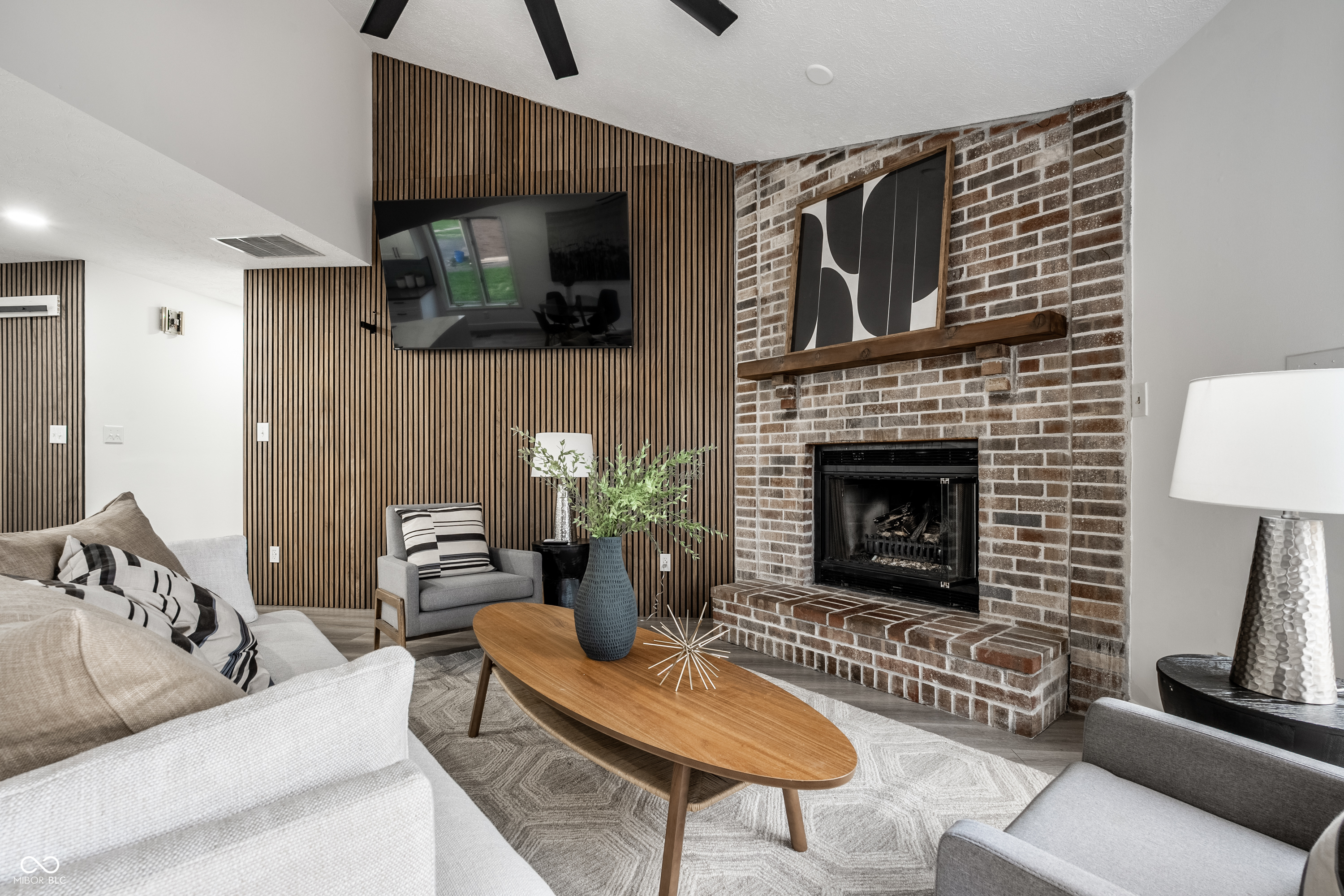 8425 Carthay Circle Fishers, IN 46038 - Photo 15 of 36