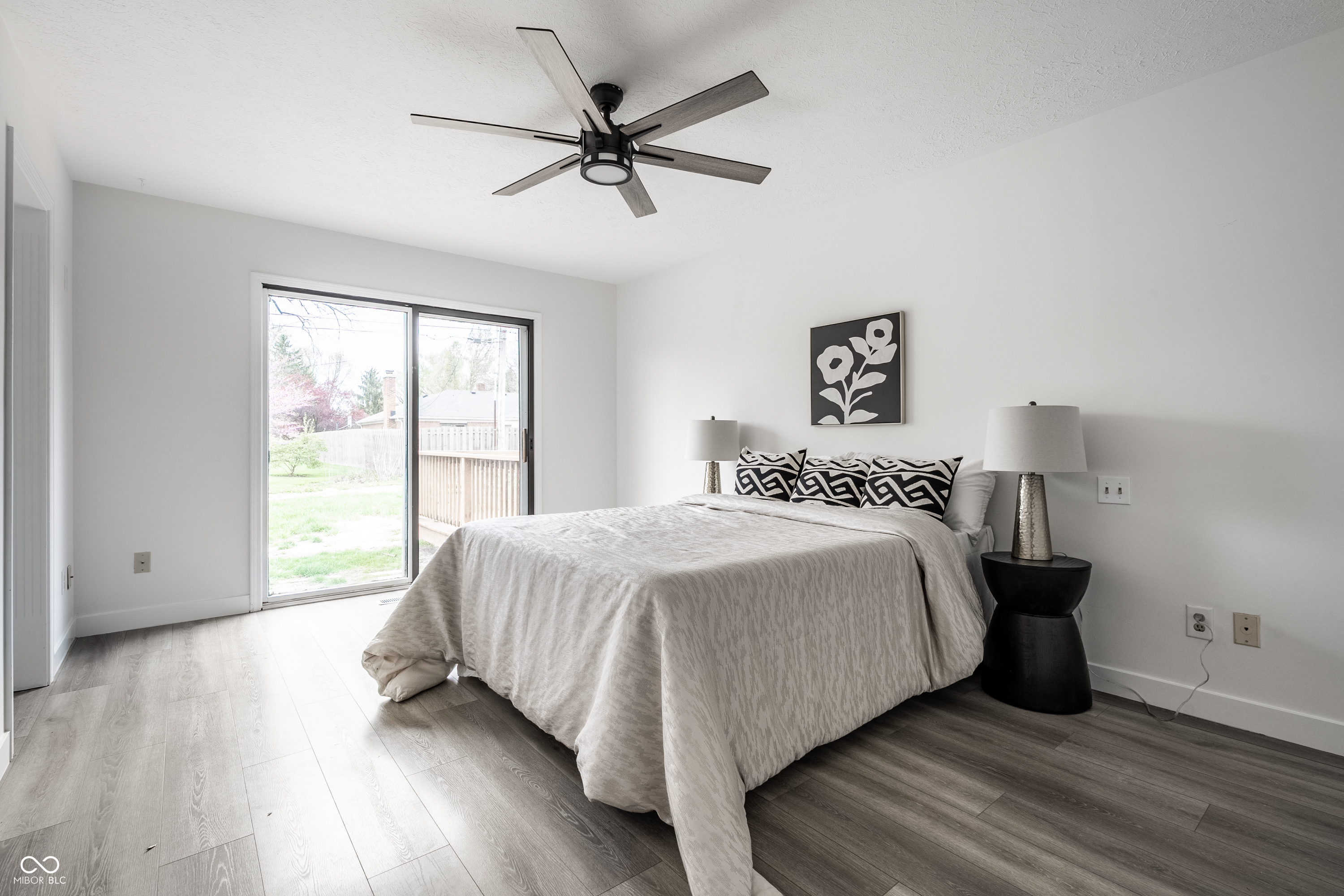 8425 Carthay Circle Fishers, IN 46038 - Photo 18 of 36