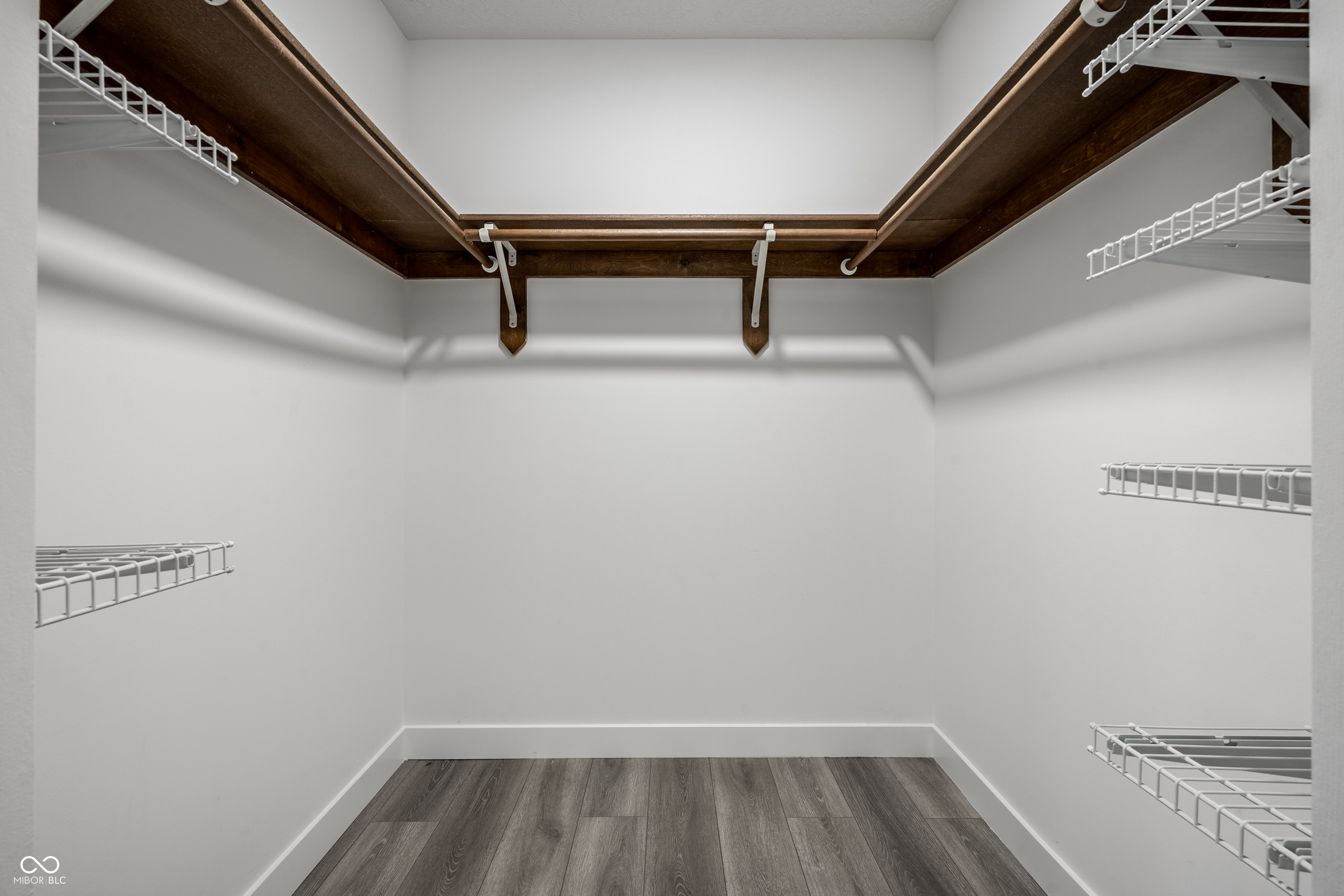 8425 Carthay Circle Fishers, IN 46038 - Photo 22 of 36