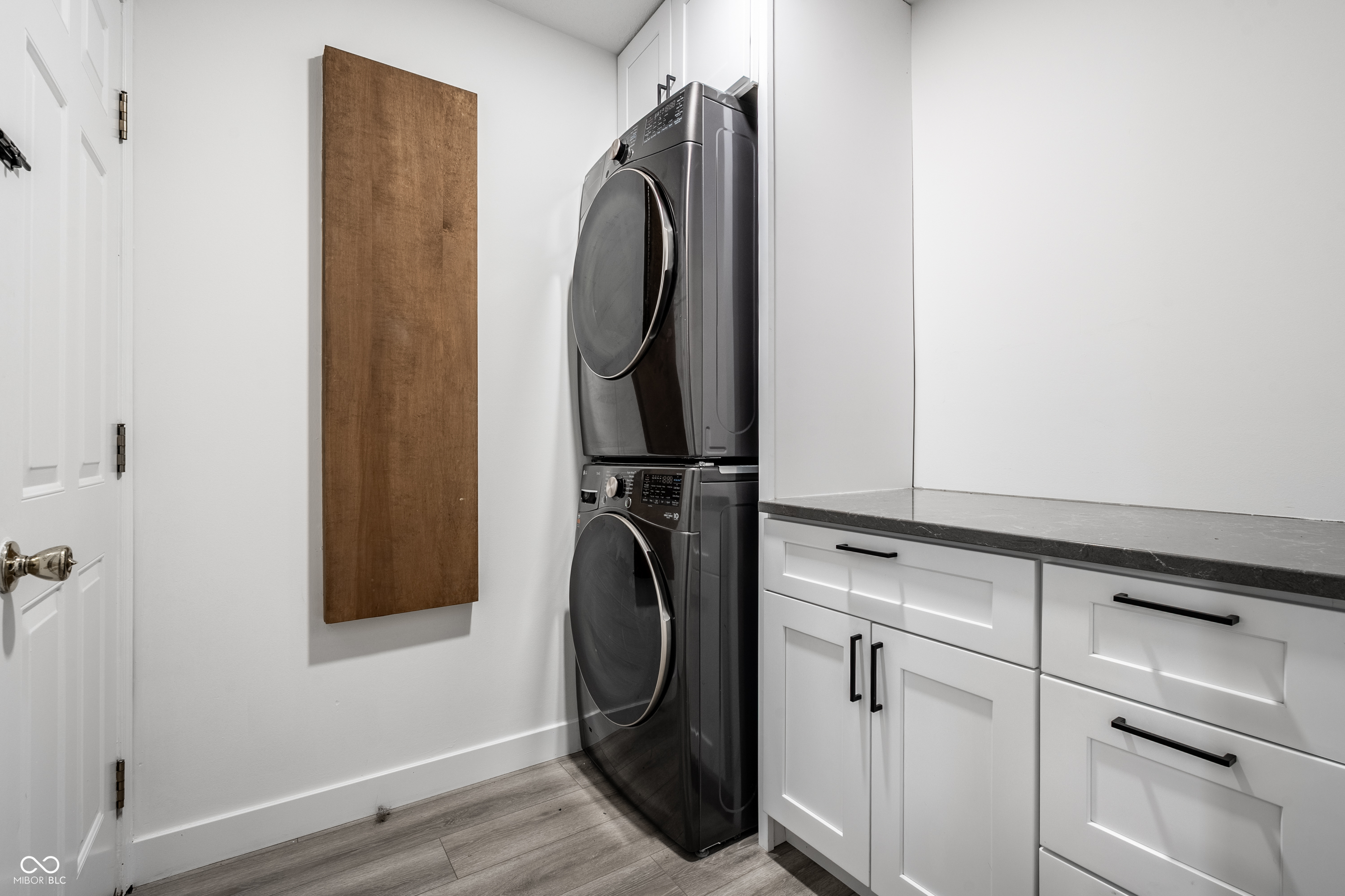 8425 Carthay Circle Fishers, IN 46038 - Photo 26 of 36