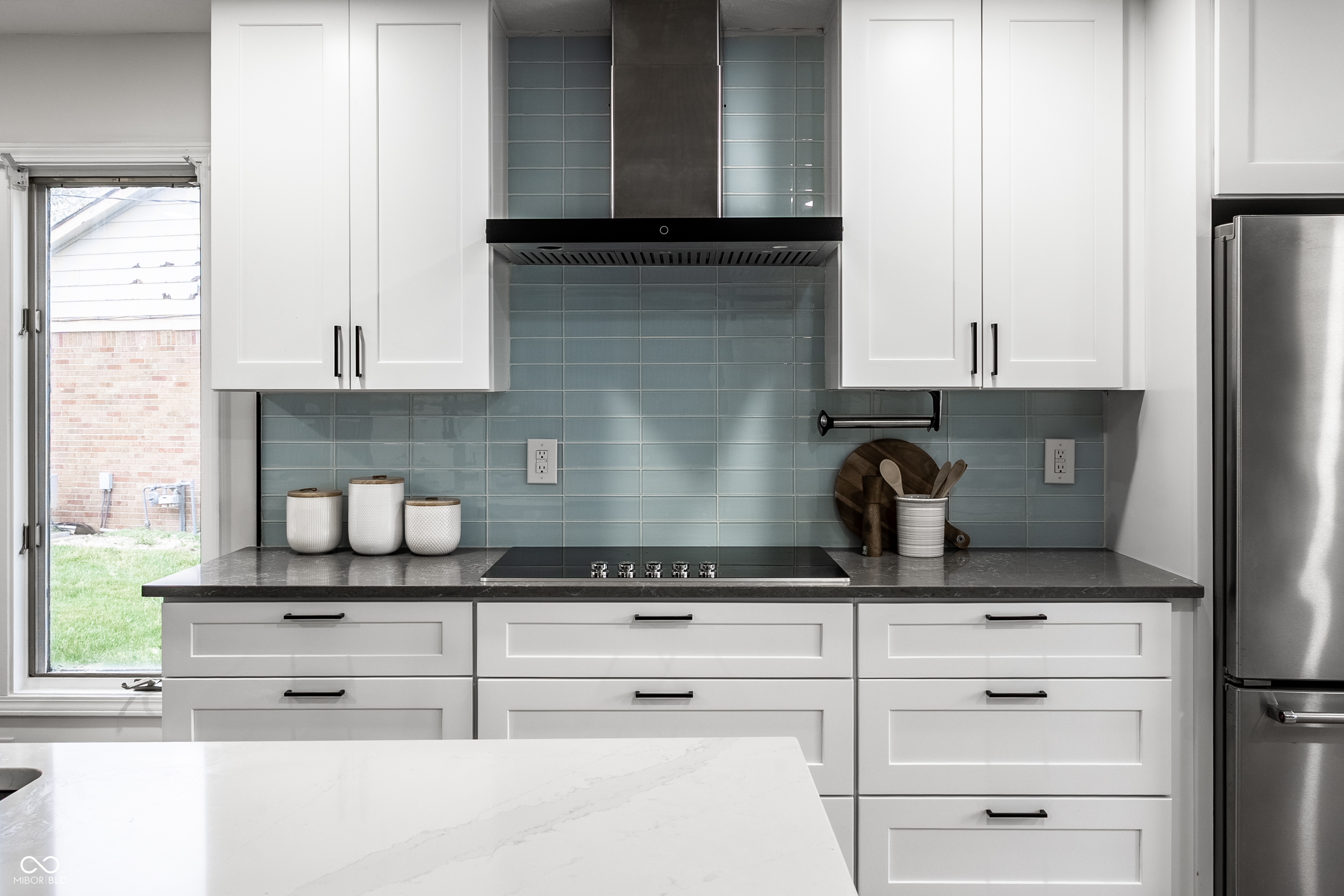 8425 Carthay Circle Fishers, IN 46038 - Photo 7 of 36