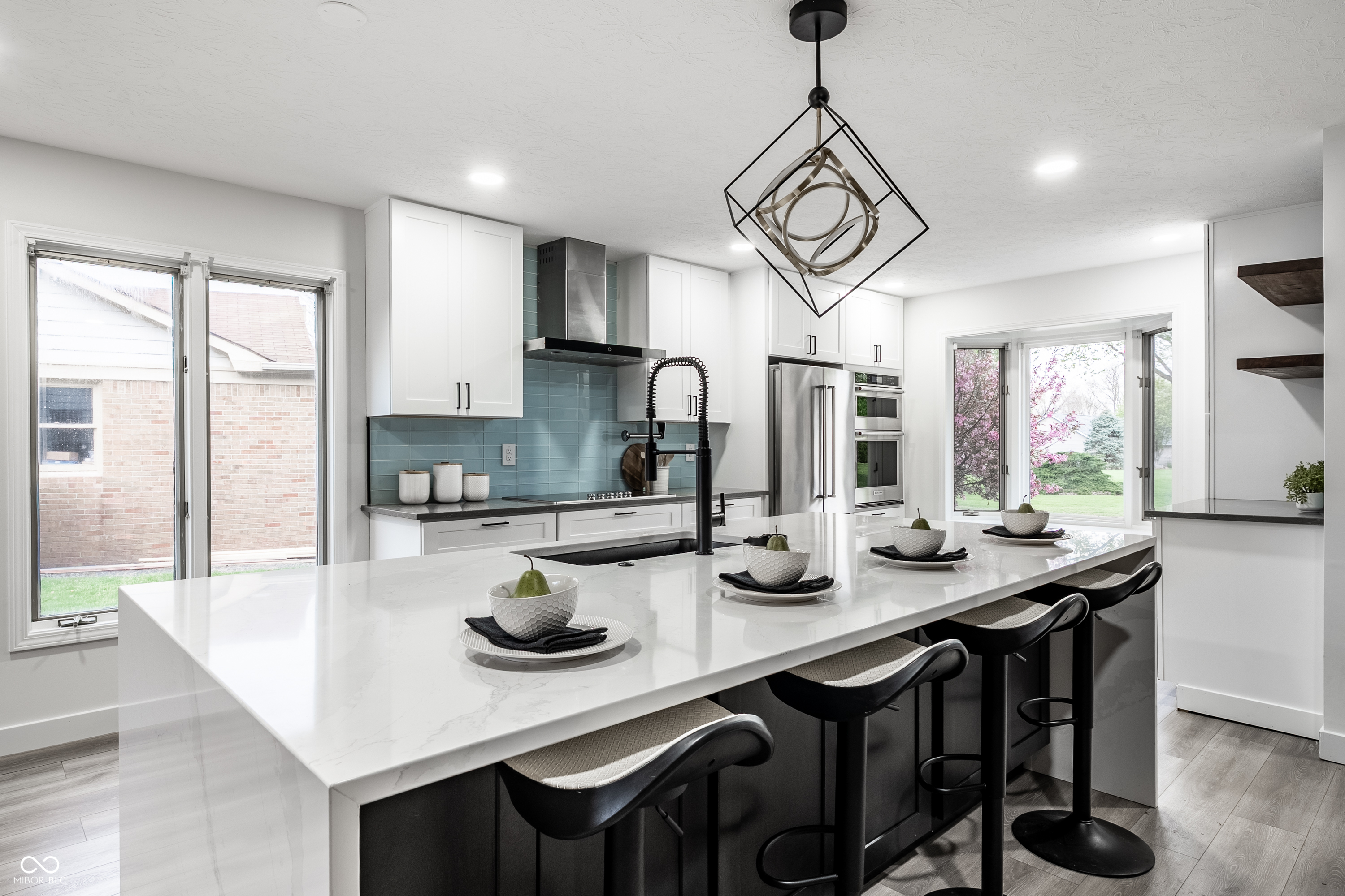 8425 Carthay Circle Fishers, IN 46038 - Photo 8 of 36