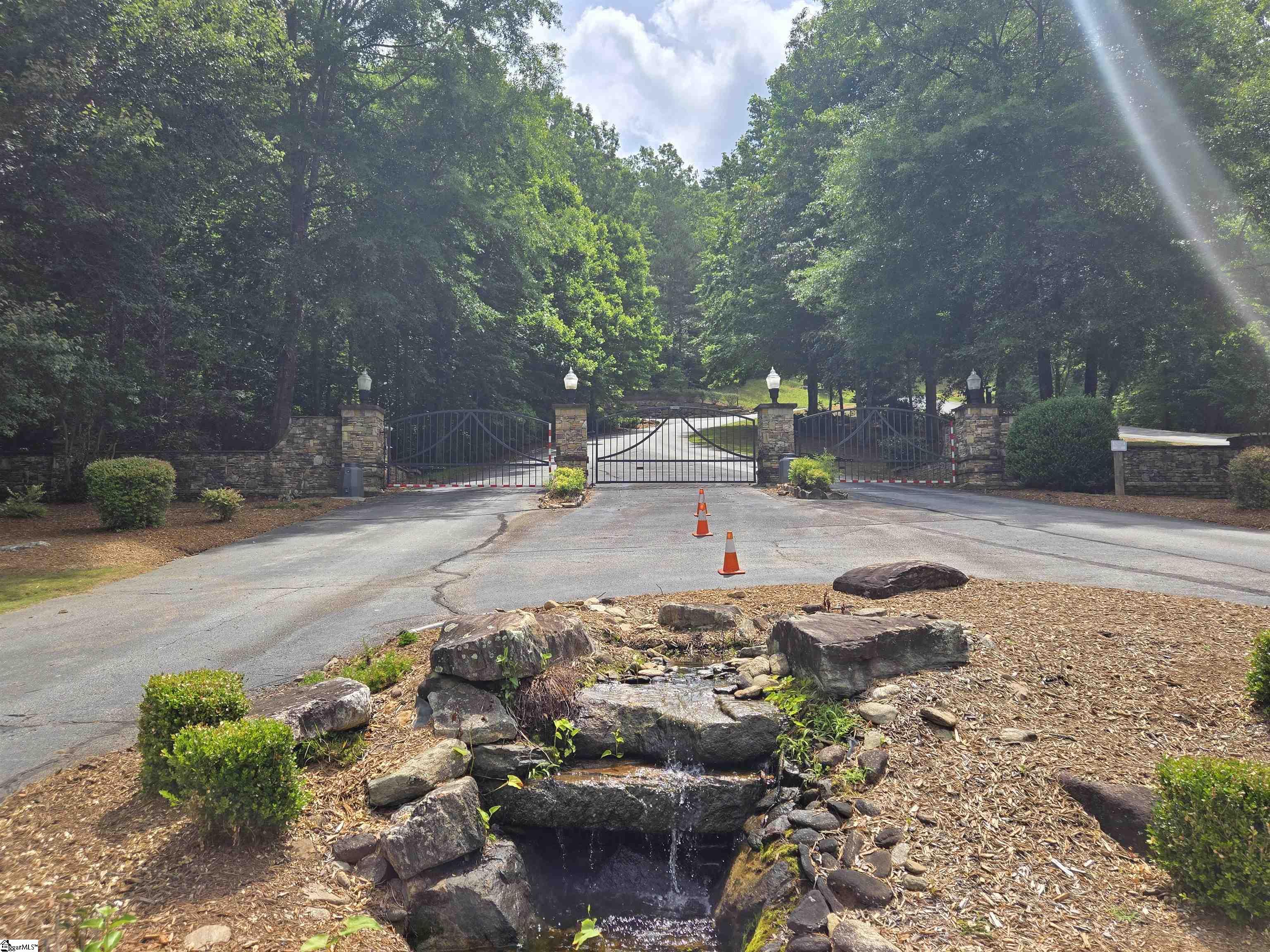 109 Bernhardt Way Pickens, SC 29671 - Photo 3 of 10