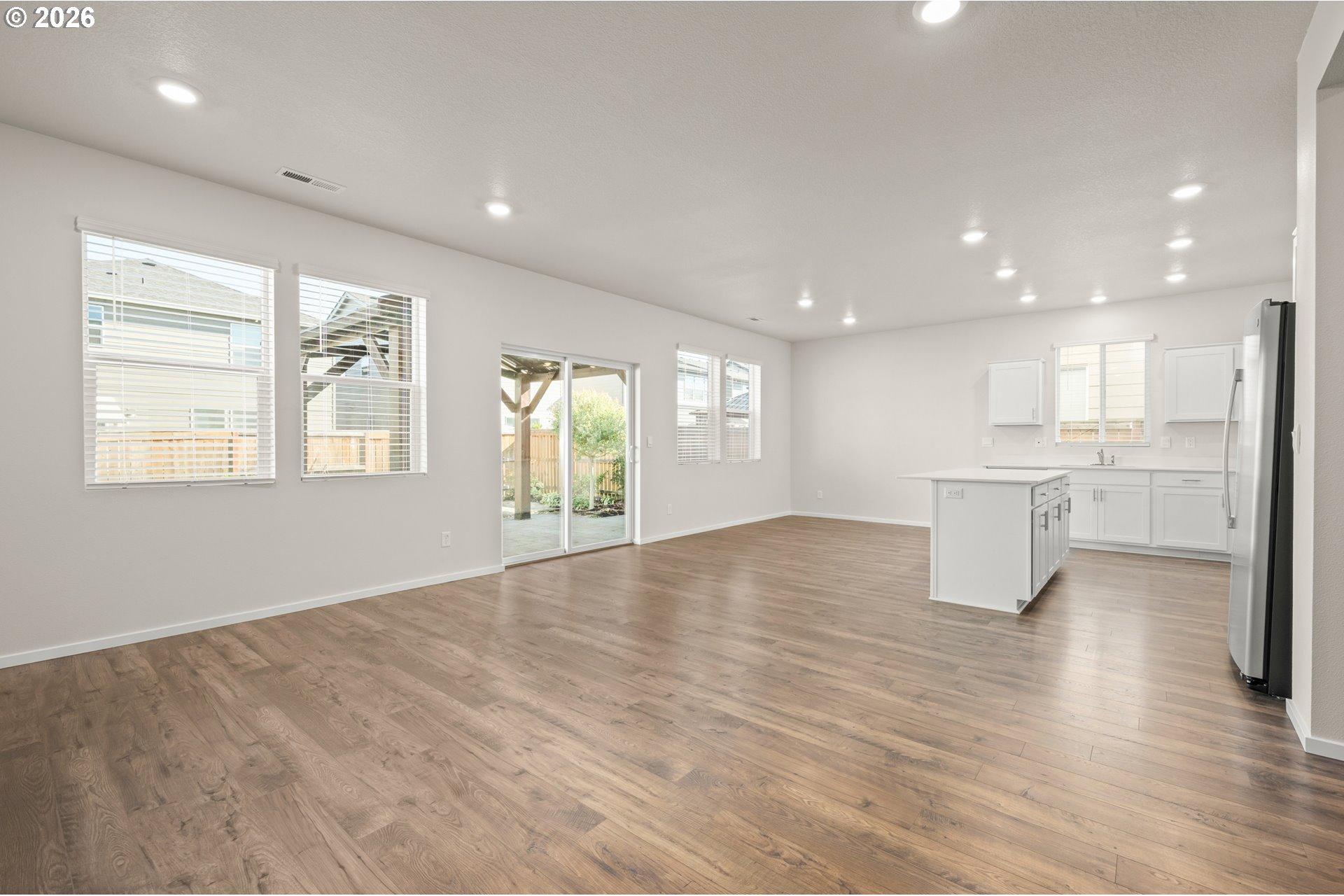 2952 V Street Springfield, OR 97477 - Photo 10 of 40 Gallery Image 10
