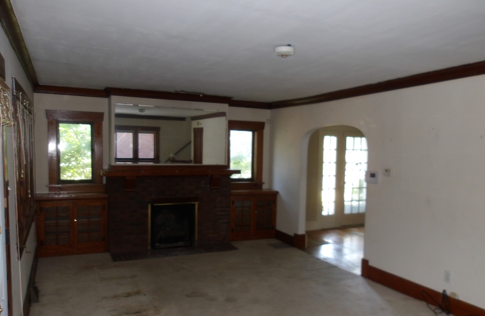 365 South Taylor Avenue Decatur, IL 62522 - Photo 2 of 16