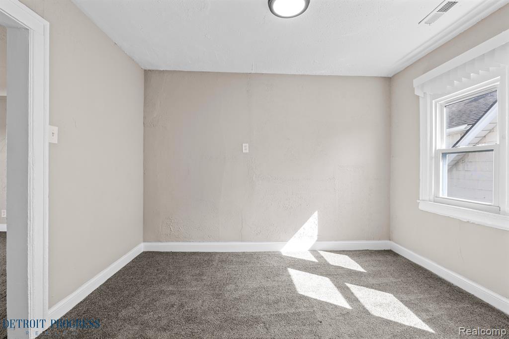 15420 Appoline Street Detroit, MI 48227 - Photo 16 of 45