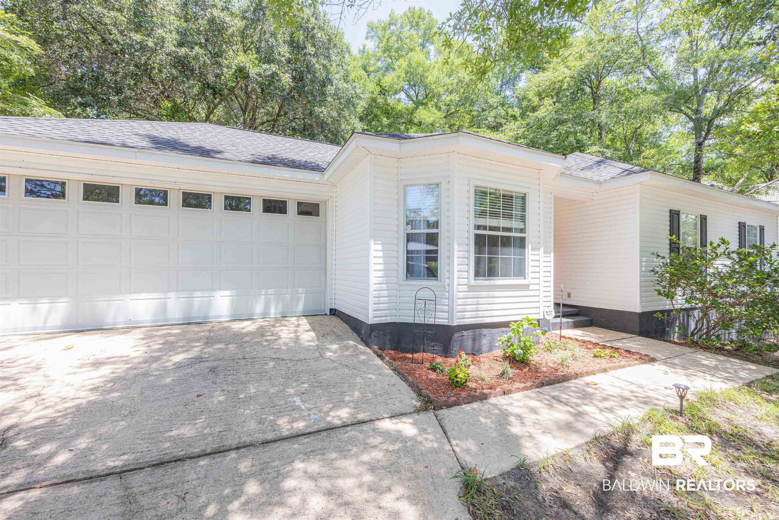 209 Montclair Loop Daphne, AL 36526 - Photo 2 of 55