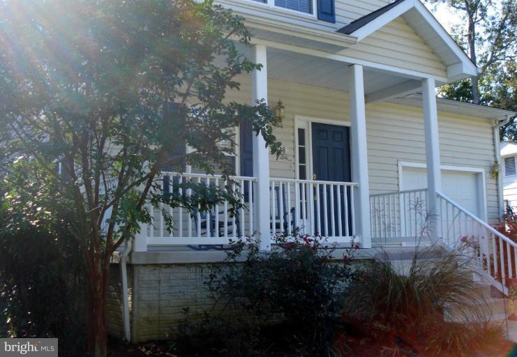 3628 Edgemont Street Edgewater, MD 21037 - Photo 4 of 25 Porch