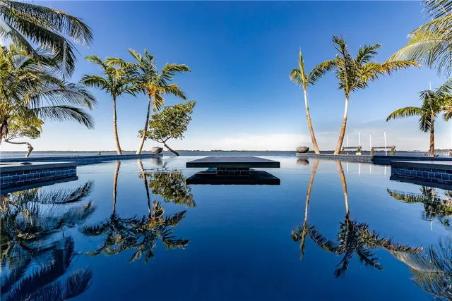 $5,950,000 | 225 Osprey Court, Vero Beach, FL 32963