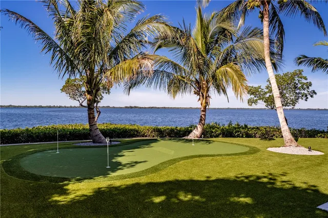 $5,950,000 | 225 Osprey Court, Vero Beach, FL 32963