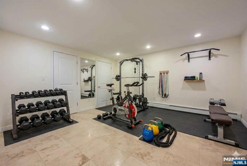 445 Pine Hill Road Leonia, NJ 07605 - Photo 19 of 29