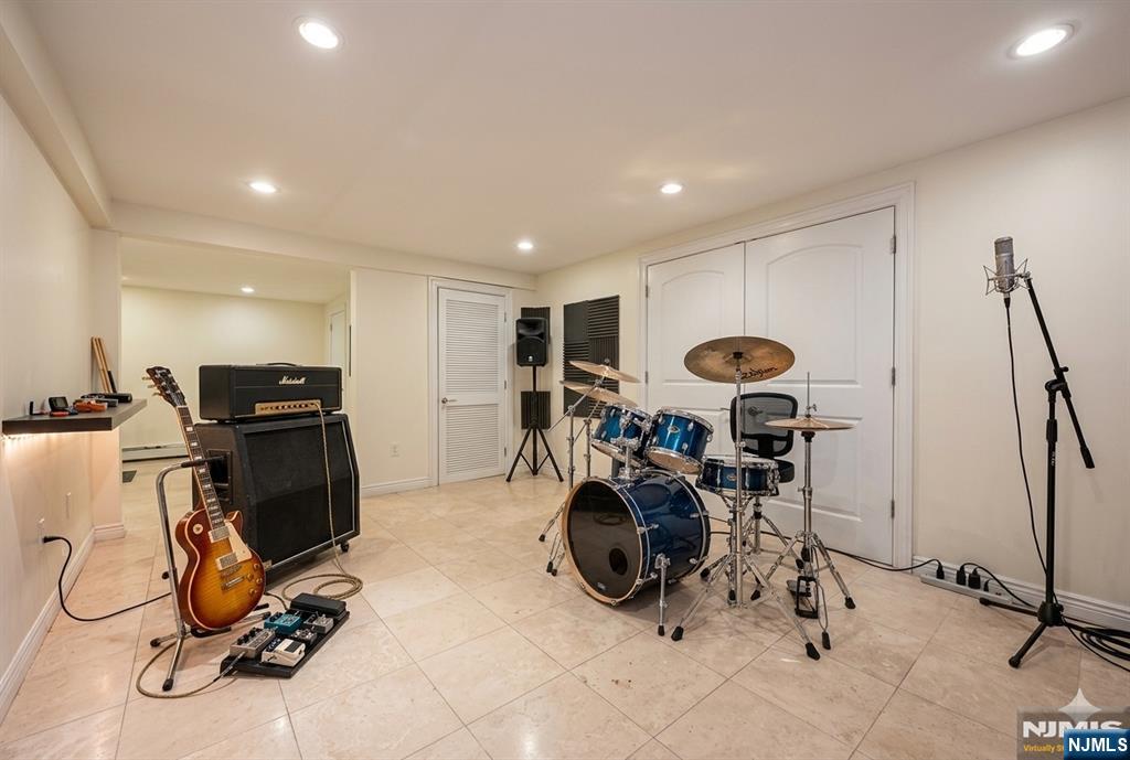 445 Pine Hill Road Leonia, NJ 07605 - Photo 20 of 29