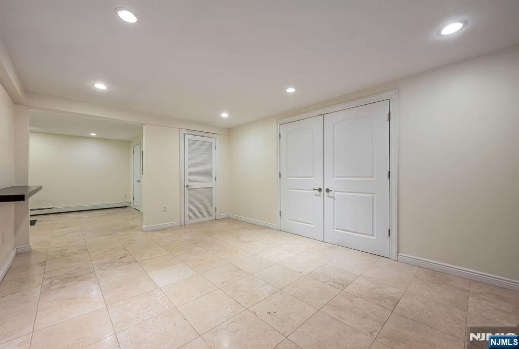 445 Pine Hill Road Leonia, NJ 07605 - Photo 21 of 29