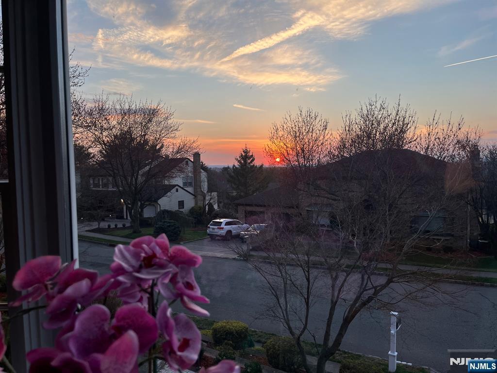 445 Pine Hill Road Leonia, NJ 07605 - Photo 25 of 29