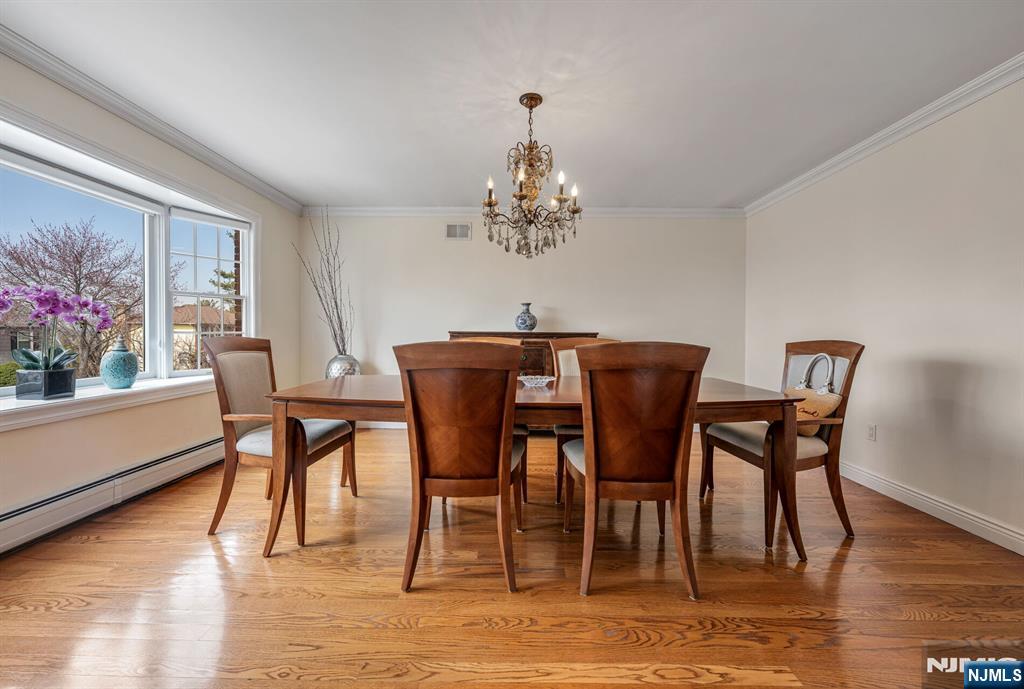 445 Pine Hill Road Leonia, NJ 07605 - Photo 4 of 29