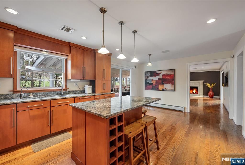 445 Pine Hill Road Leonia, NJ 07605 - Photo 10 of 29