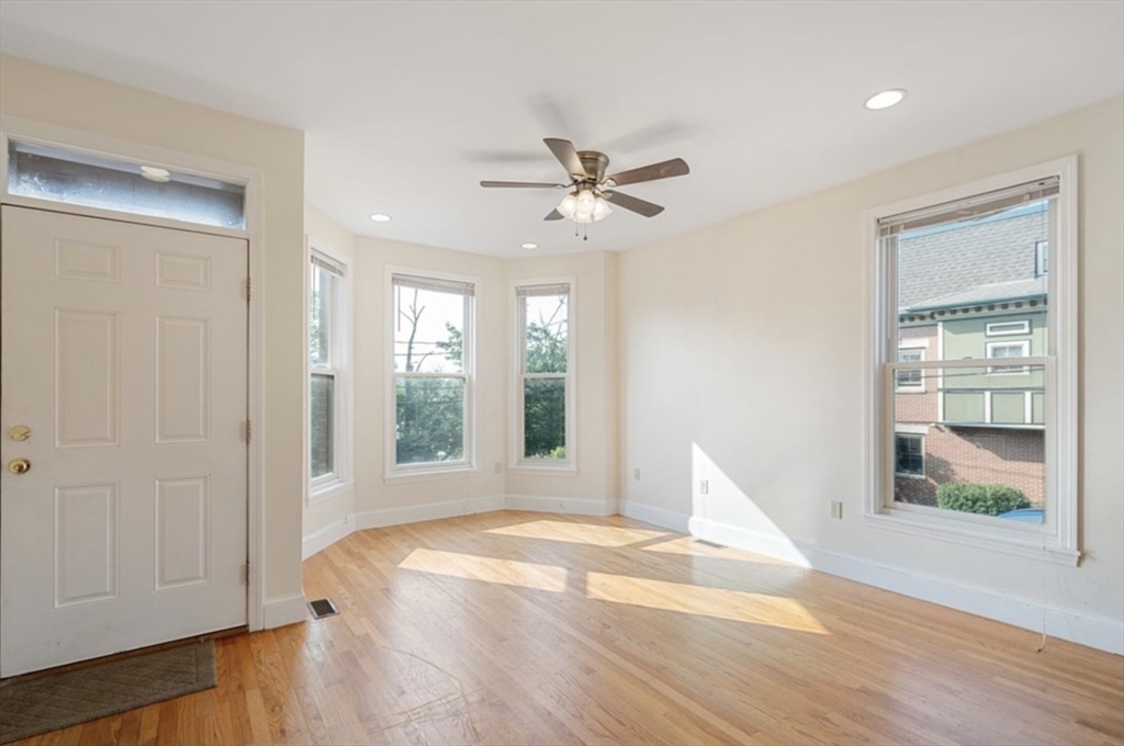 85 Fort Avenue, Unit 1 Boston, MA 02119 - Photo 4 of 20