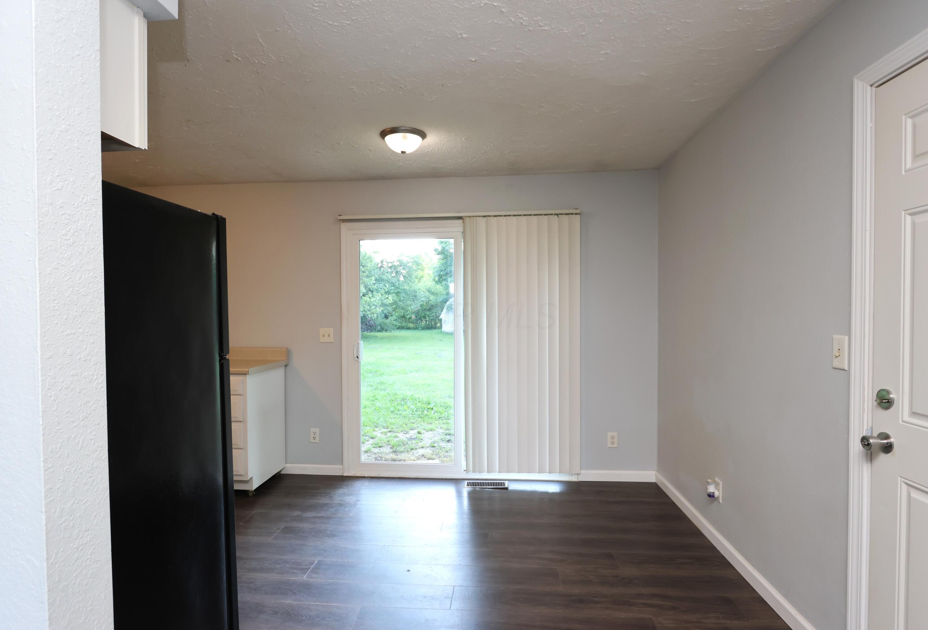 1085 Laver Road Mansfield, OH 44905 - Photo 7 of 29 2A5A9635