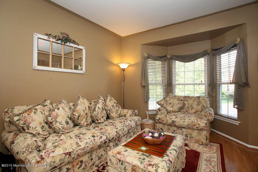 2 Azalea Lane Howell, NJ 07731 - Photo 14 of 52 Living room